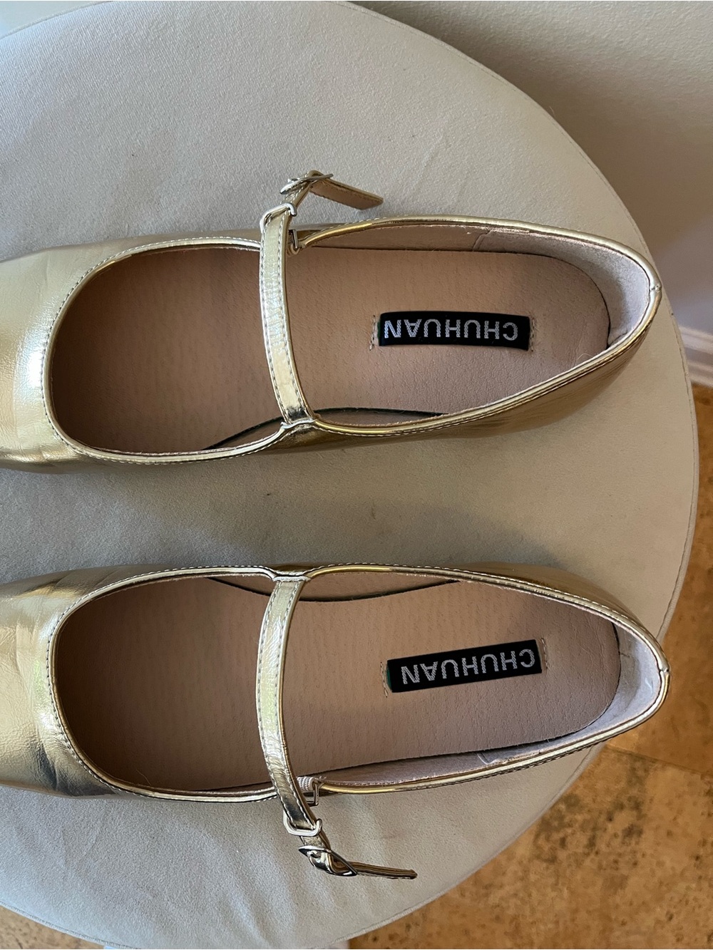 Women's Gold Metallic Mary Jane Flats with Buckle Strap. Size 8.5 - Picture 5 of 7